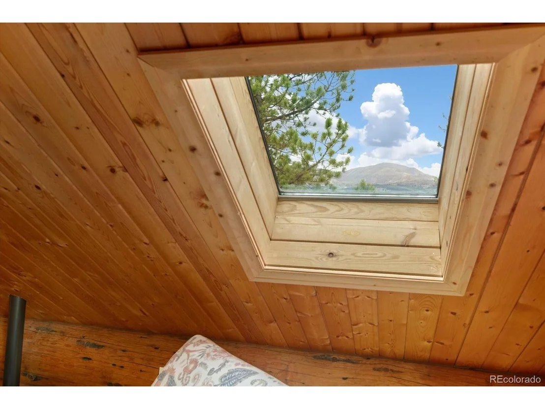 Photo of 682 Spruce Dr