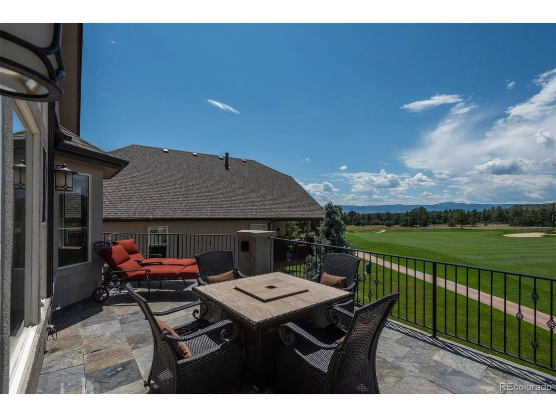 Photo of 1339 Castlepoint Cir