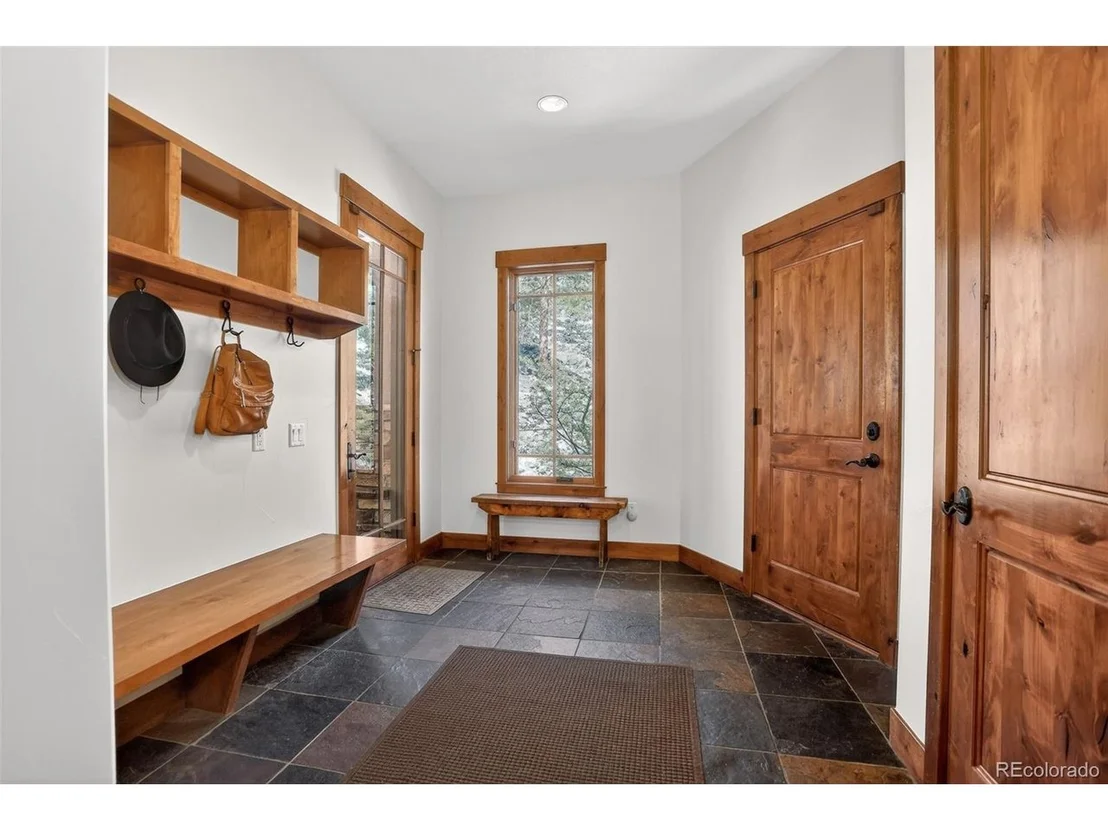 Photo of 524 Humphrey Dr
