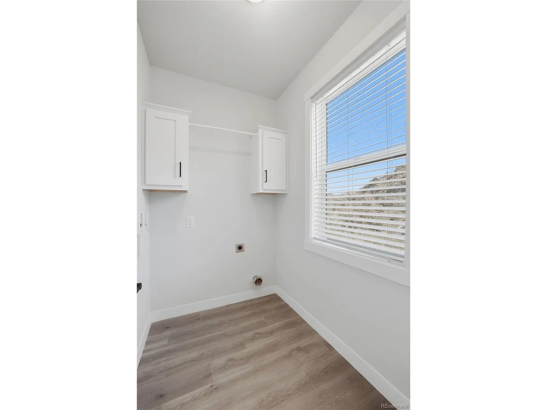 Photo of 378 Bluffs Dr