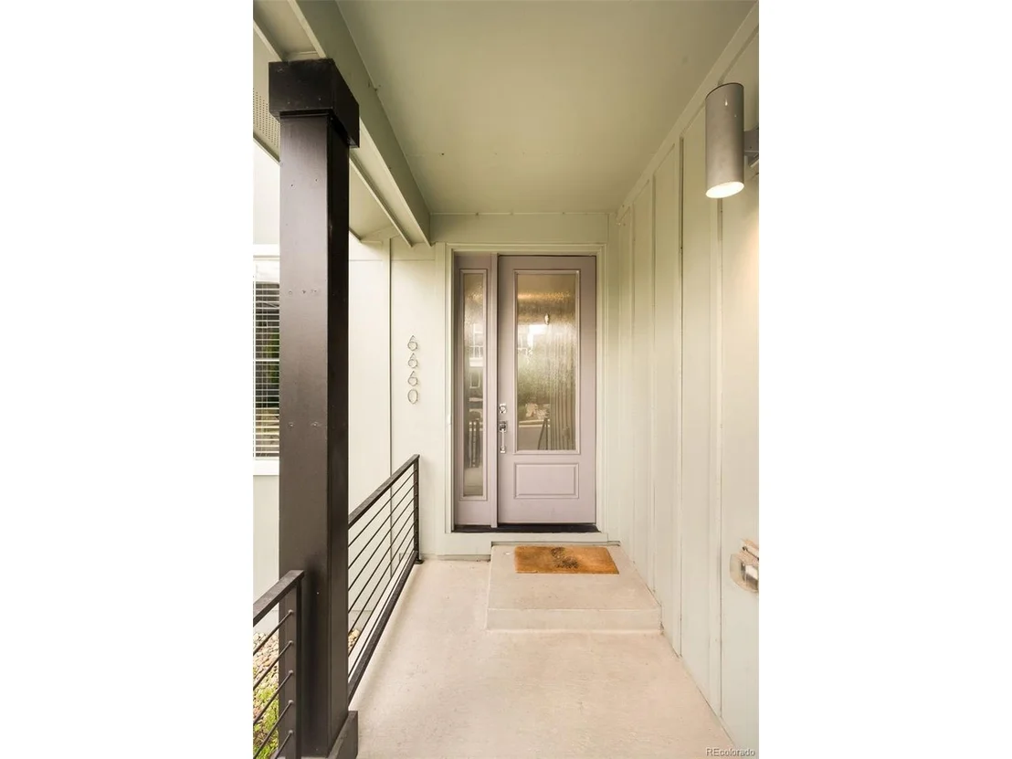 Photo of 6660 Warren Dr