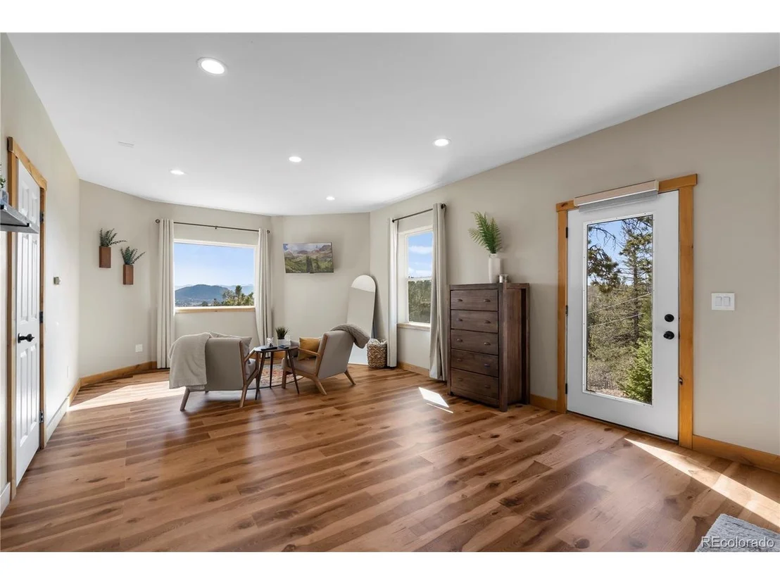 Photo of 6745 Remington Rd