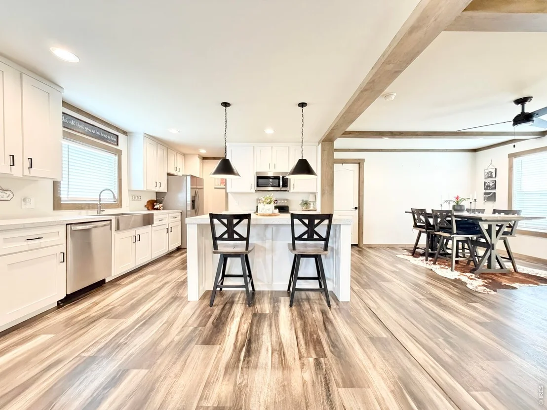 Photo of 42562 County Road 49