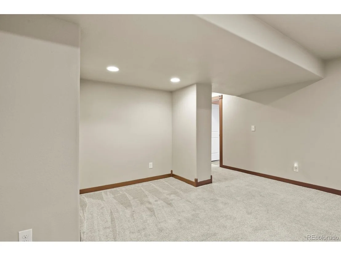 Photo of 331 Mt Elbert St