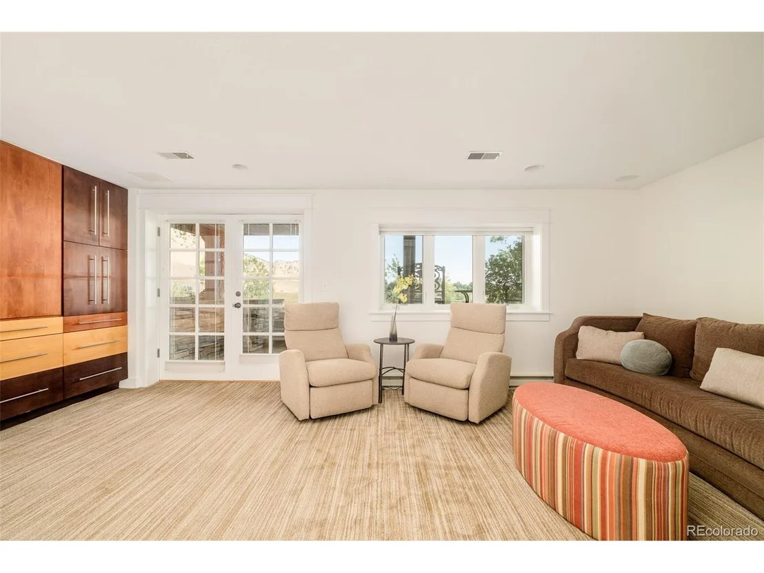 Photo of 485 Quail Cir
