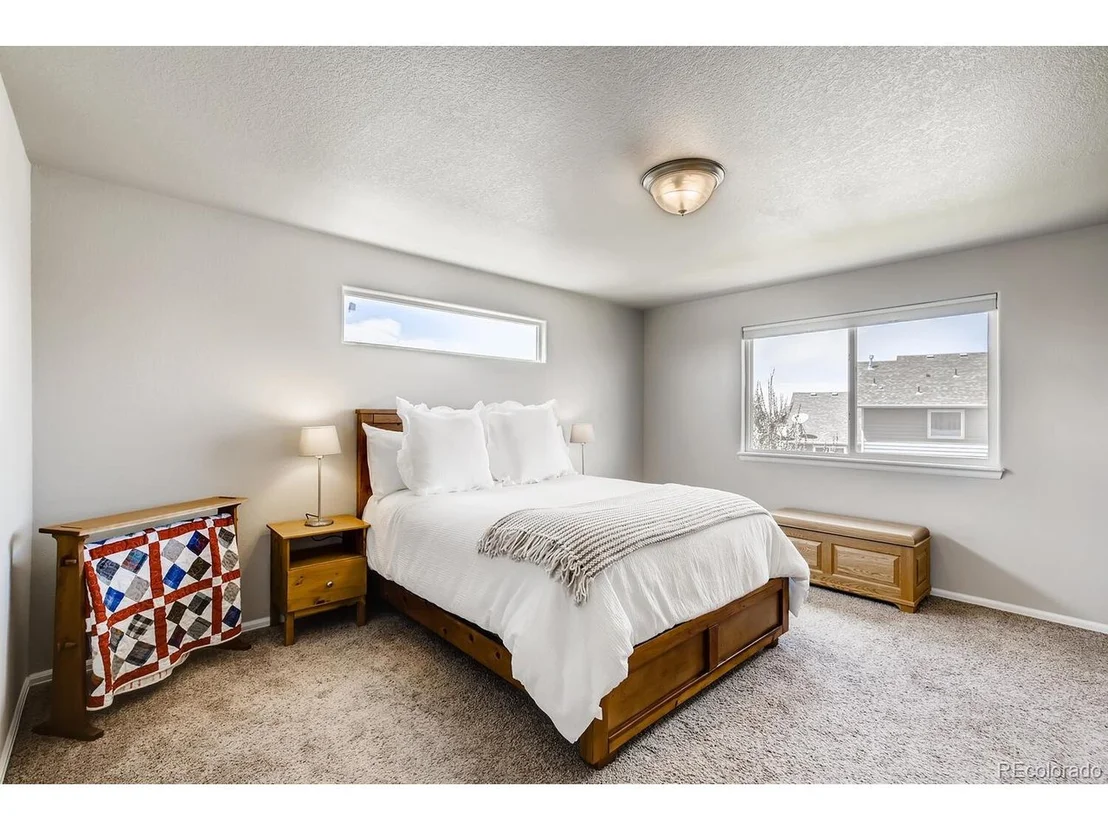 Photo of 5675 Vine Ave