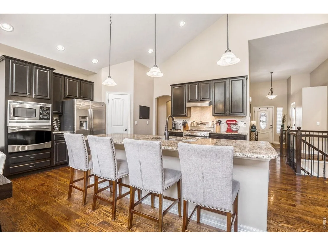 Photo of 7992 Saint St