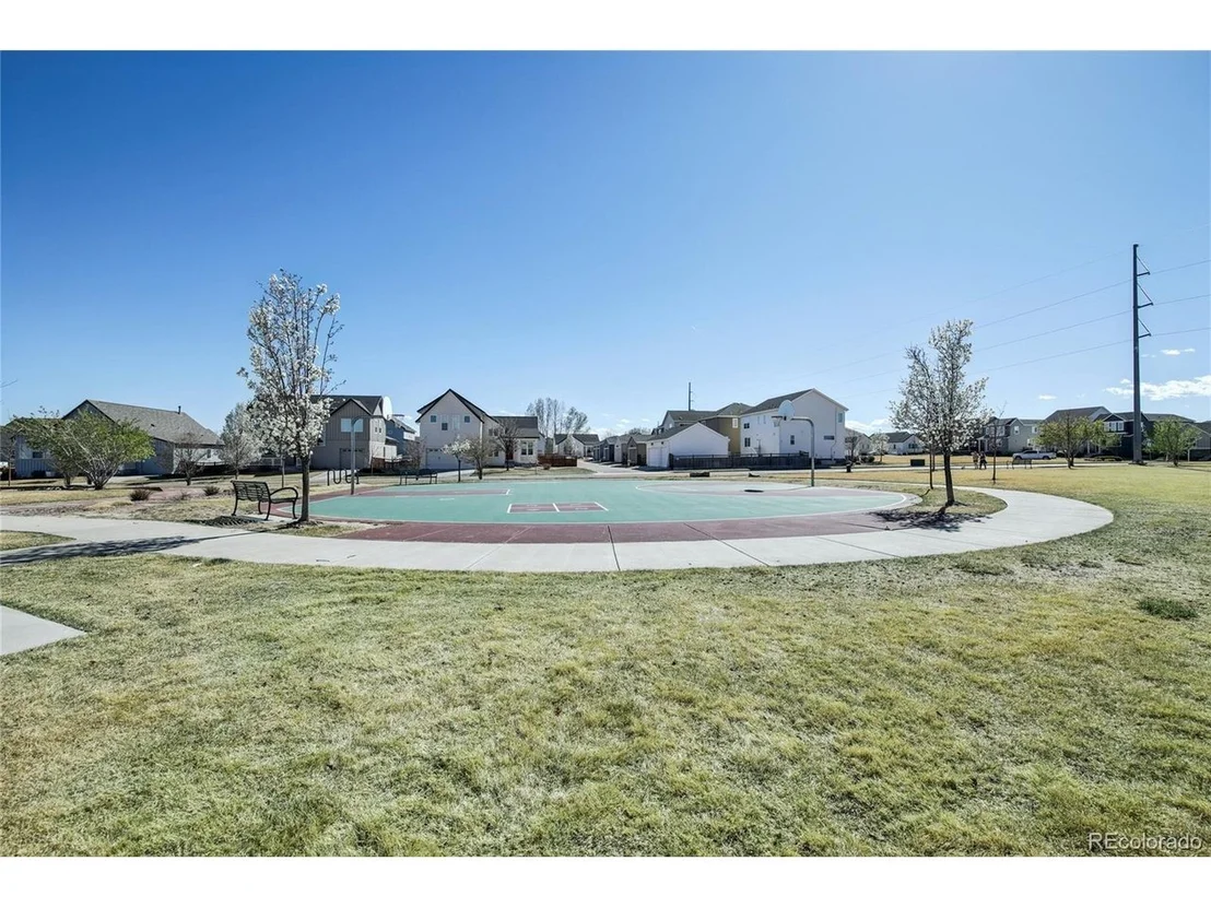 Photo of 677 Iris St