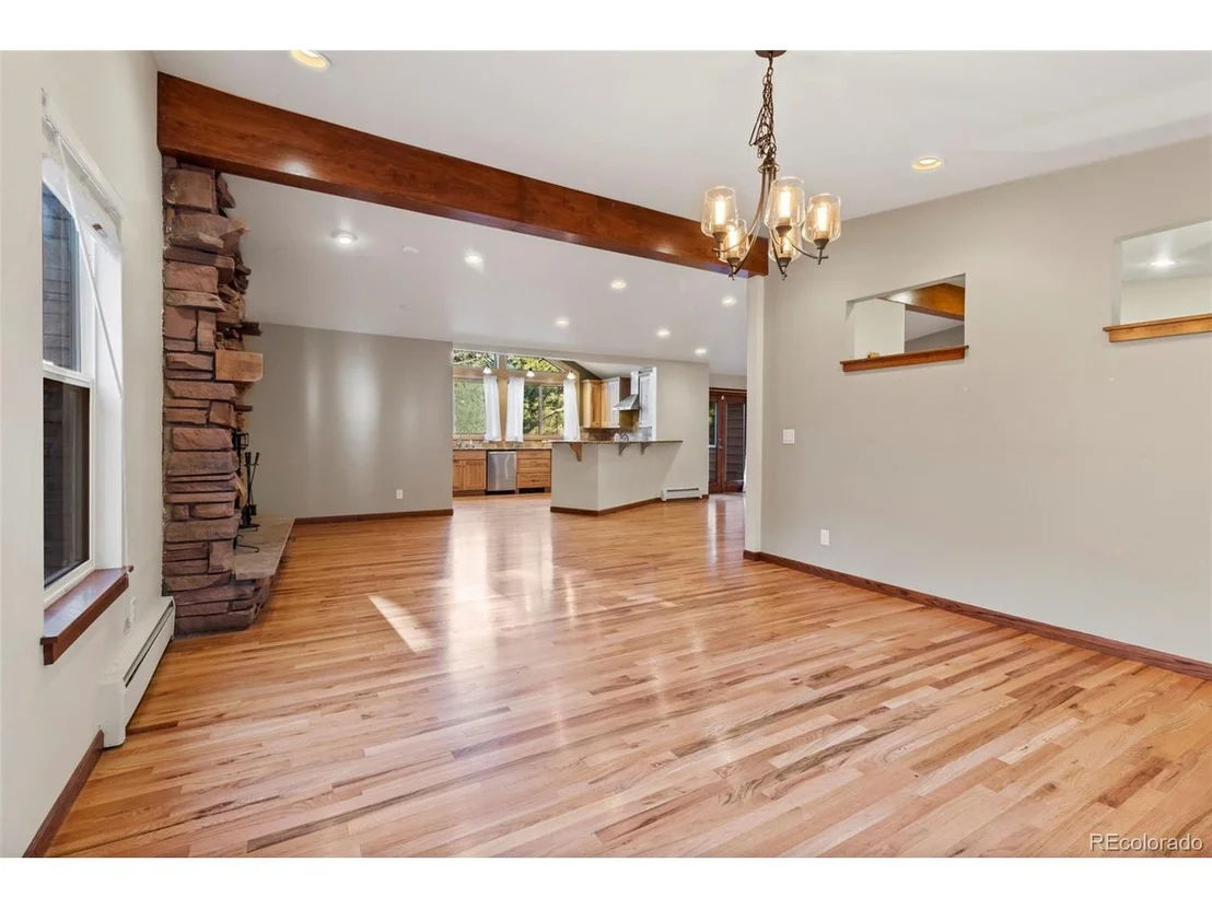 Photo of 28396 Clover Ln