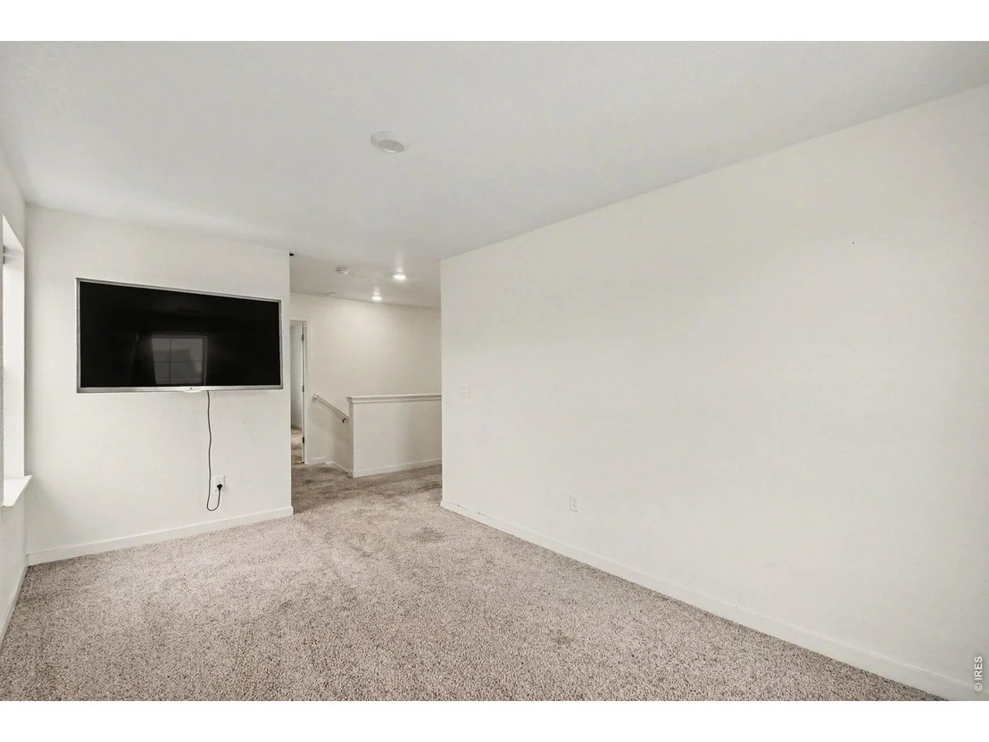 Photo of 225 Swallow Rd