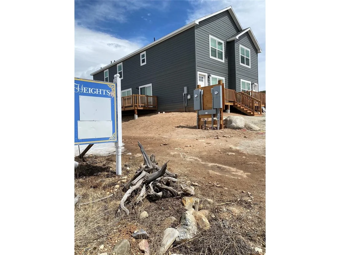 Photo of 121 Brooklyn Cir