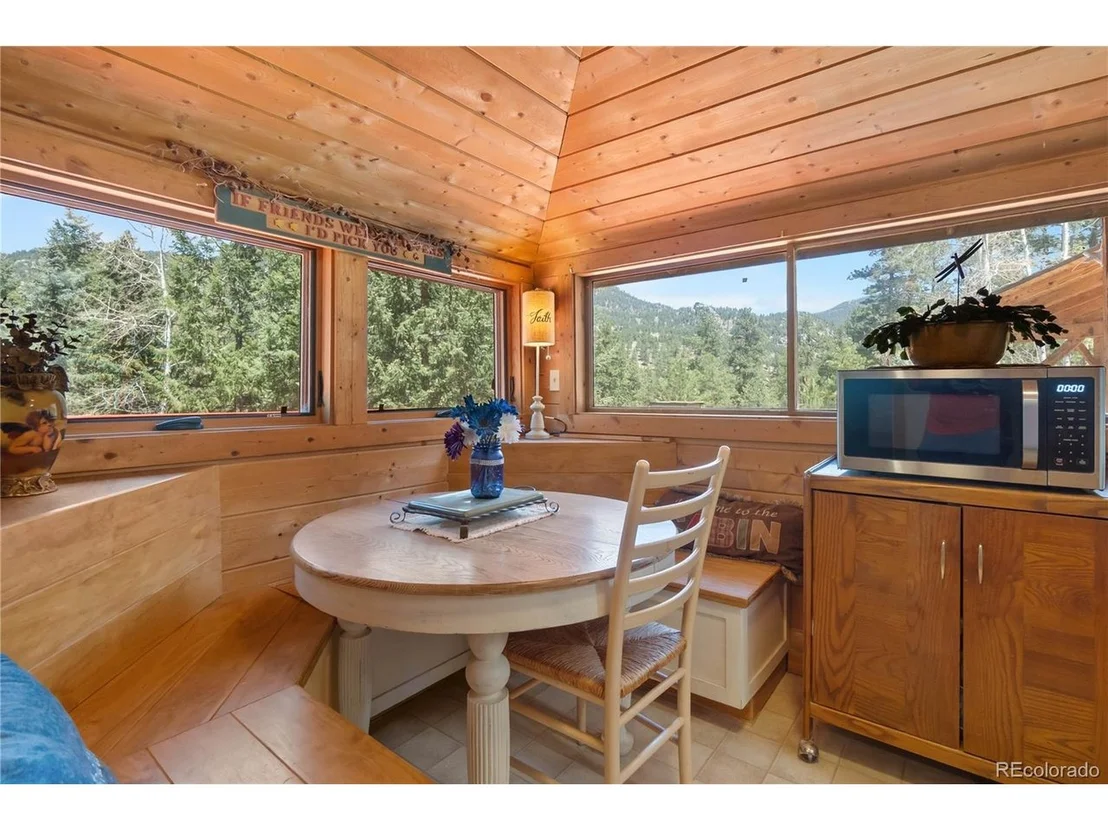 Photo of 48 Linn Cir