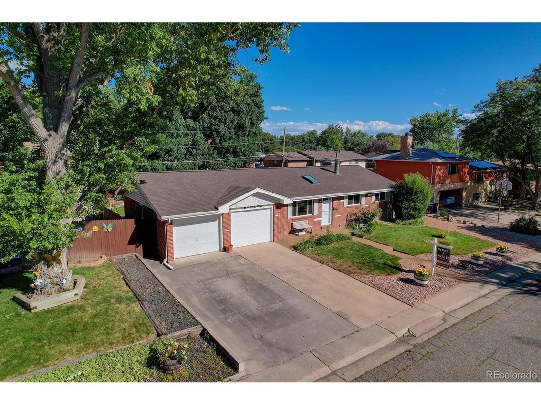Photo of 6552 Iris St