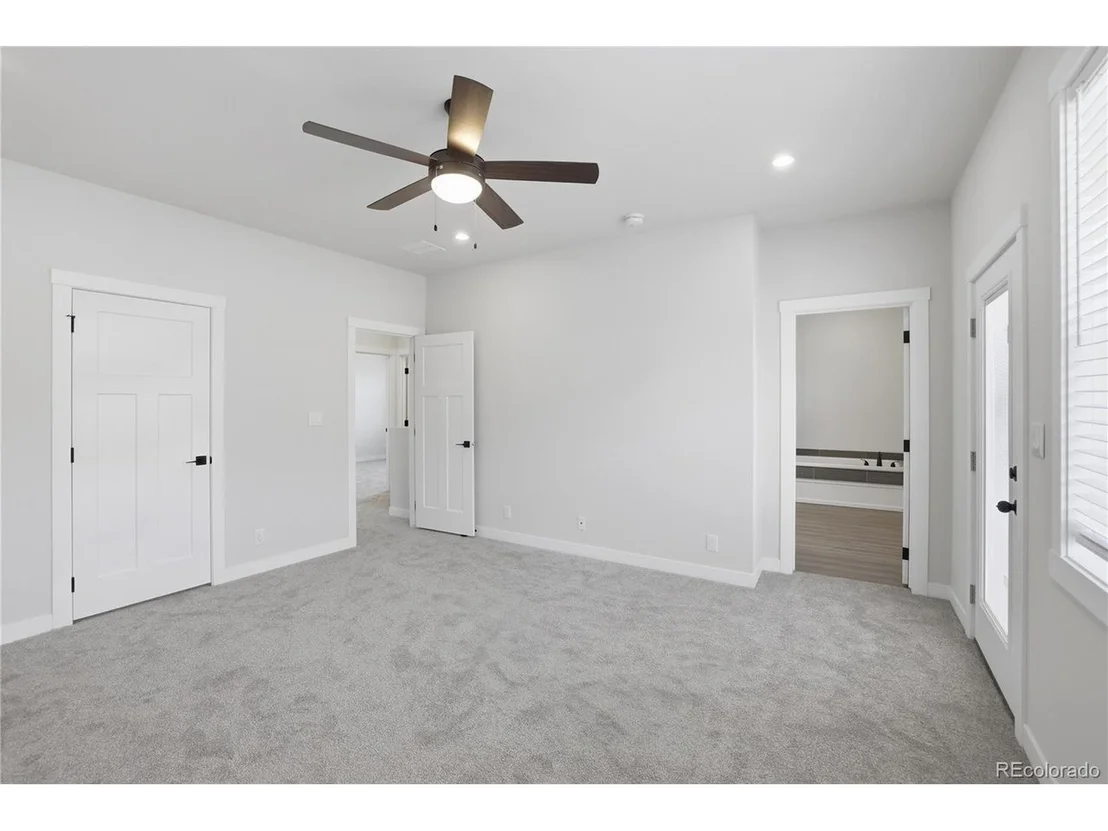Photo of 378 Bluffs Dr