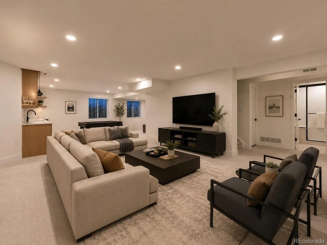 Photo of 5325 Pinehurst Dr