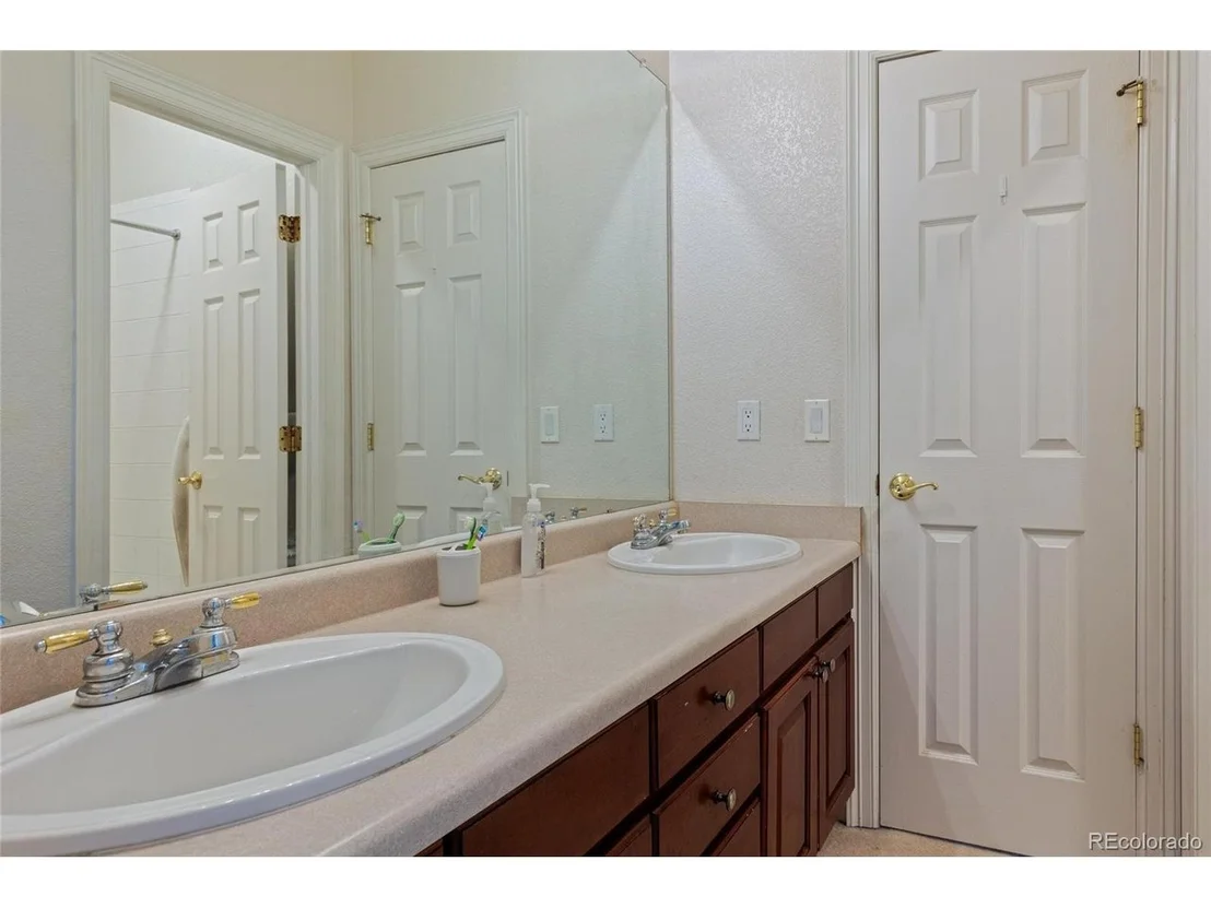 Photo of 396 Winterthur Way
