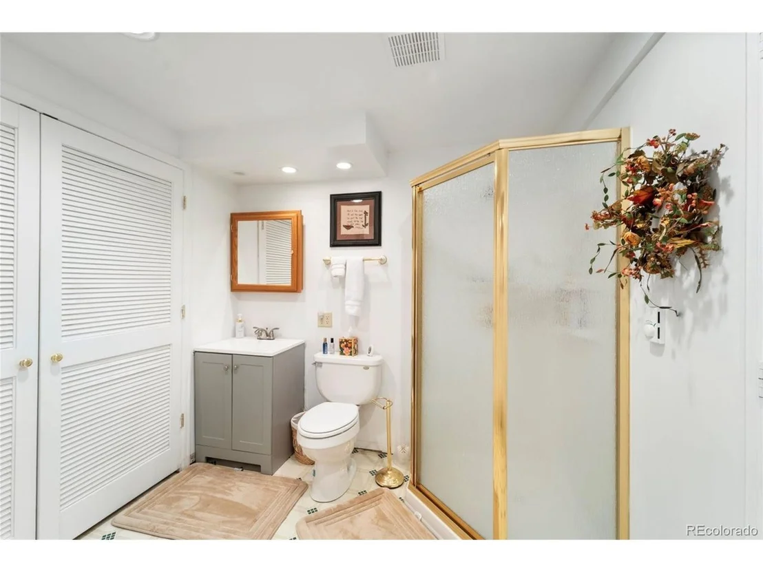 Photo of 2578 Redhill Rd