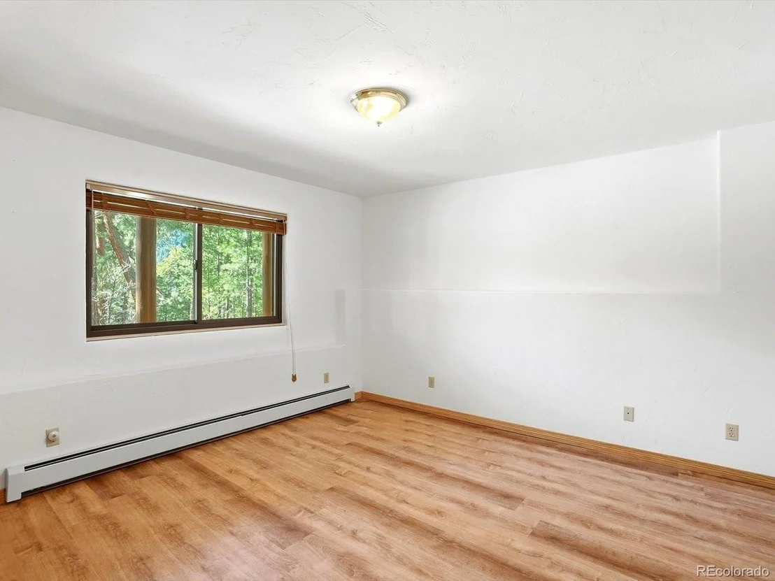 Photo of 8220 Iowa Gulch Rd
