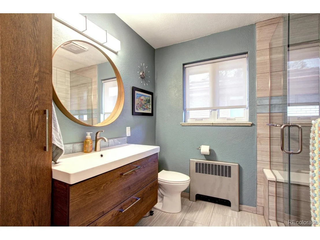 Photo of 1300 Elm St