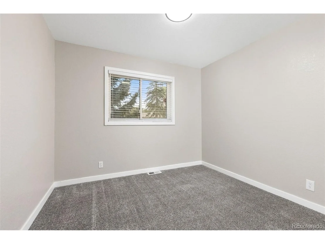 Photo of 100 Emerald St