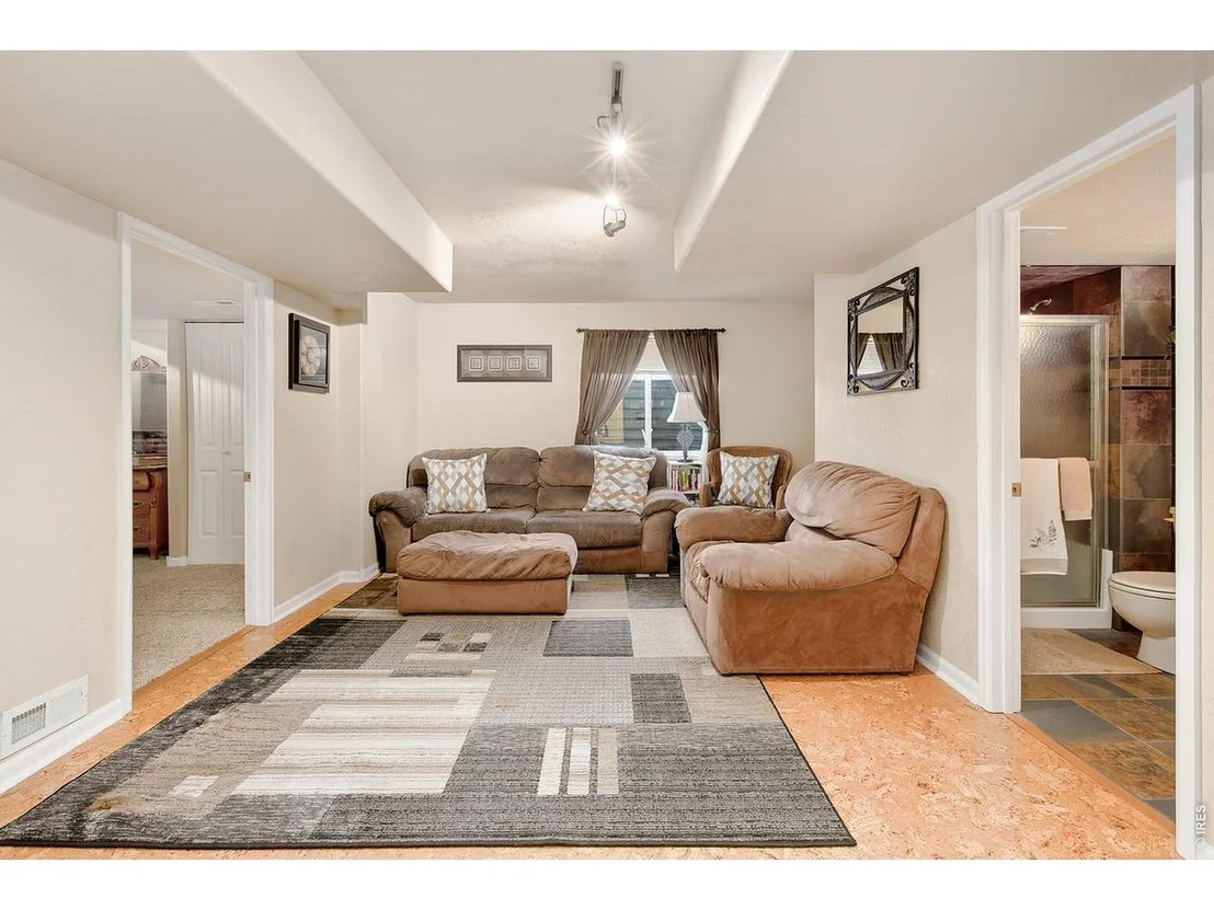 Photo of 7592 Triangle Dr