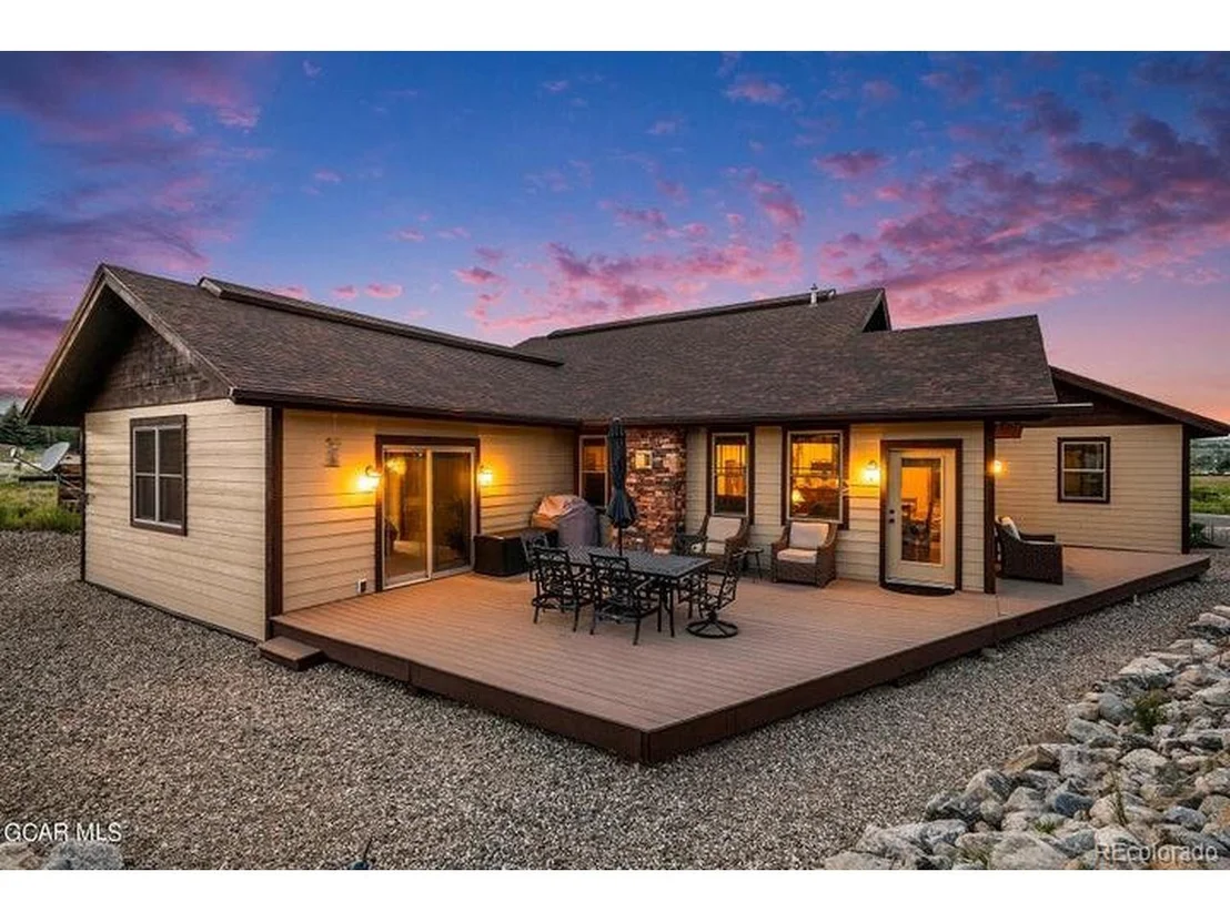 Photo of 809 Saddle Ridge Cir