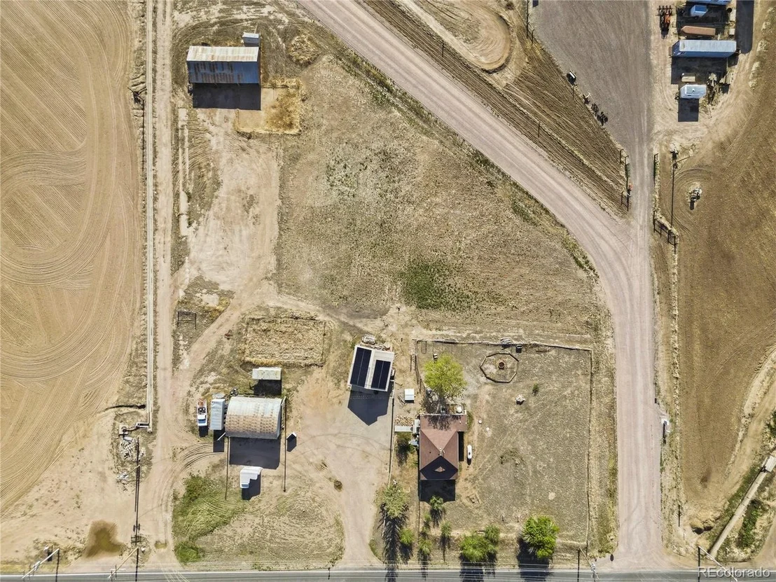 Photo of 40527 County Road 37