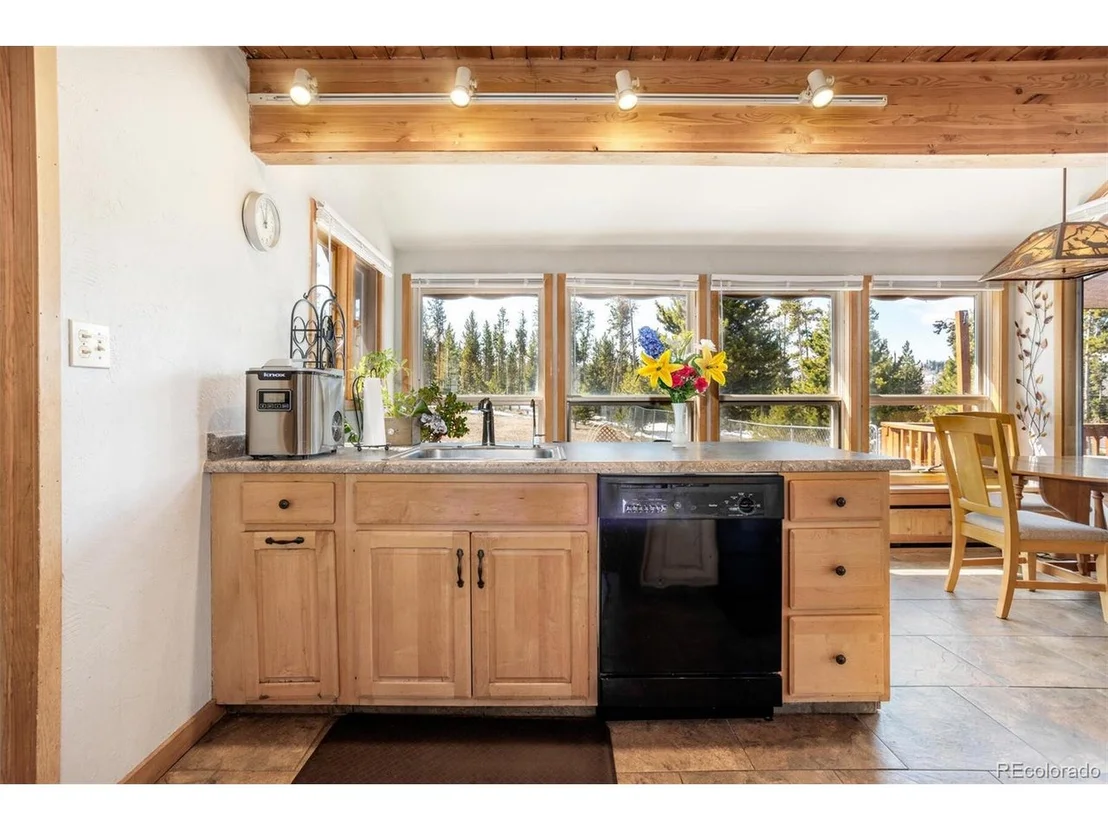 Photo of 457 G Rd