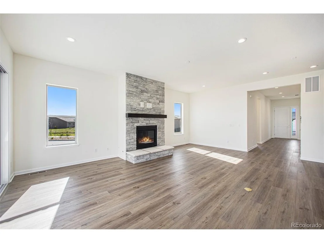 Photo of 671 Scrubjay Cir