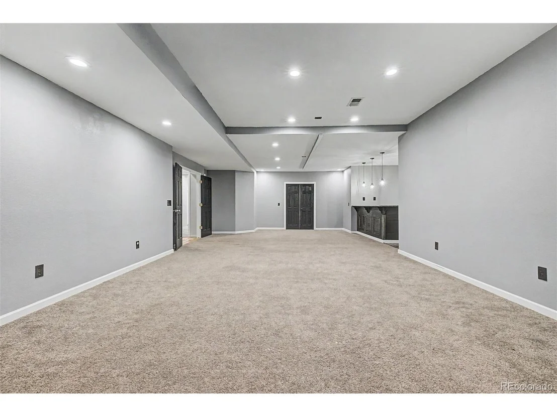 Photo of 8286 Lightening View Dr