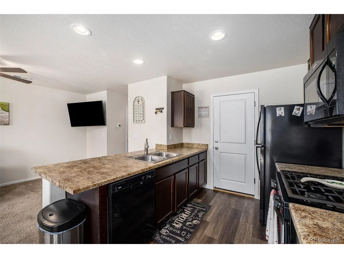 Photo of 47342 Iris Ave