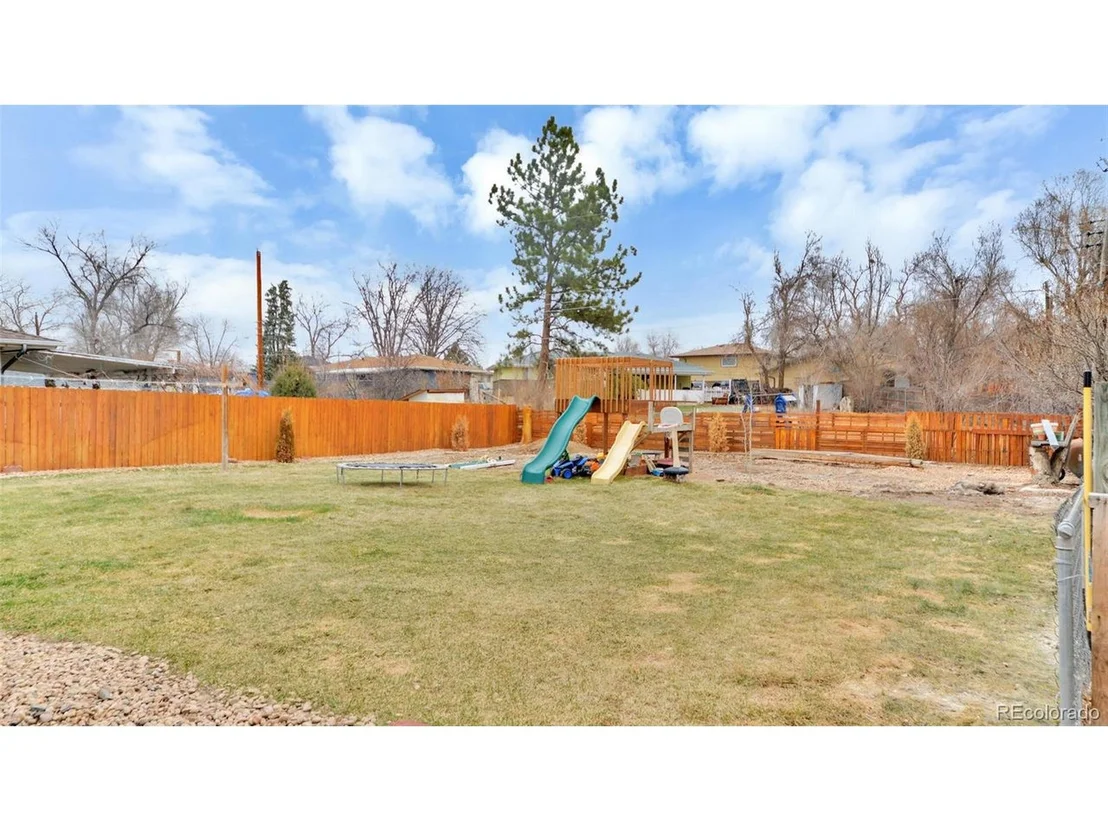 Photo of 1418 27th Ave