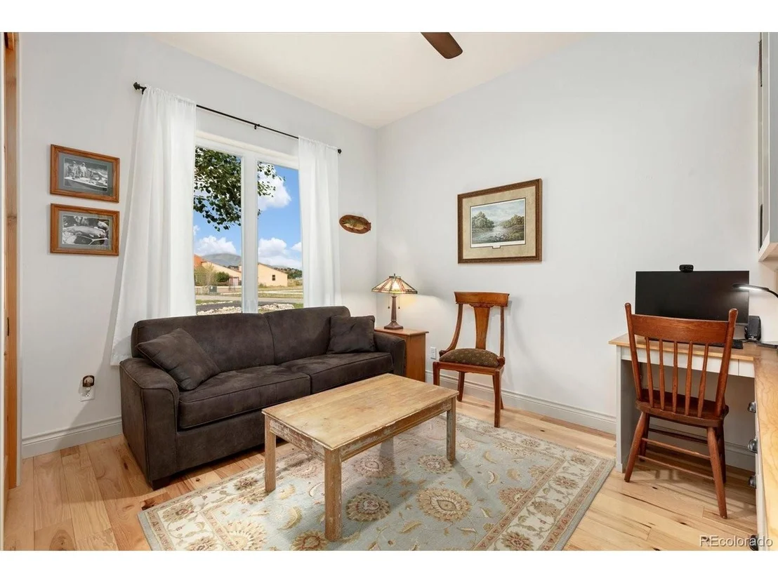 Photo of 7670 Meadowlark Ln