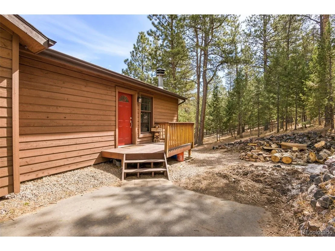 Photo of 1327 Bluebird Dr