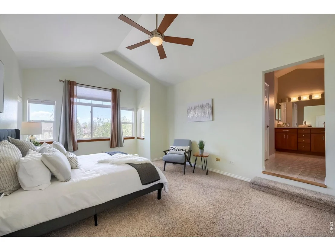 Photo of 3965 Hawthorne Cir