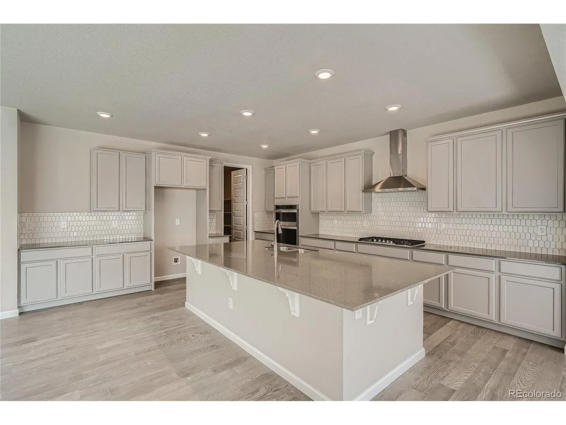 Photo of 1330 Colony Dr