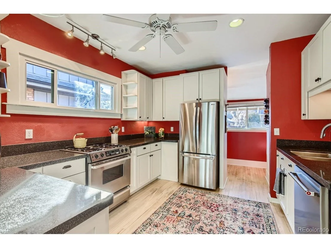 Photo of 833 Madison St