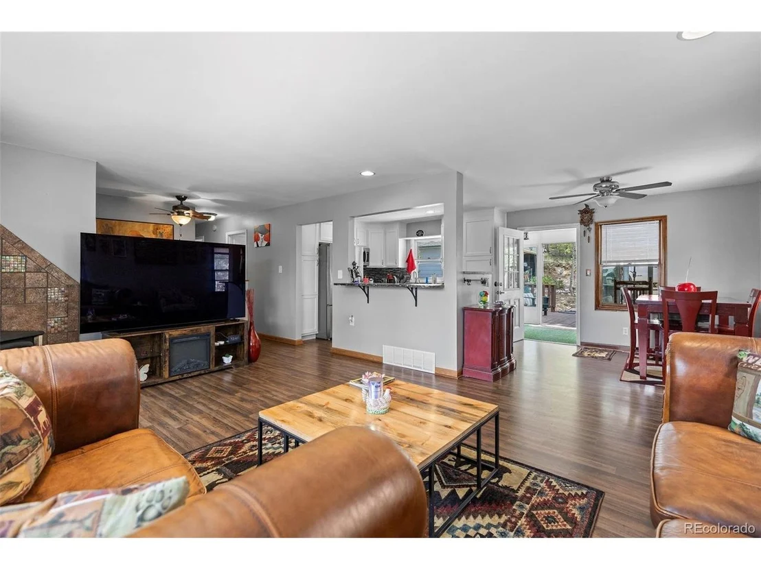 Photo of 41 Yew Ln