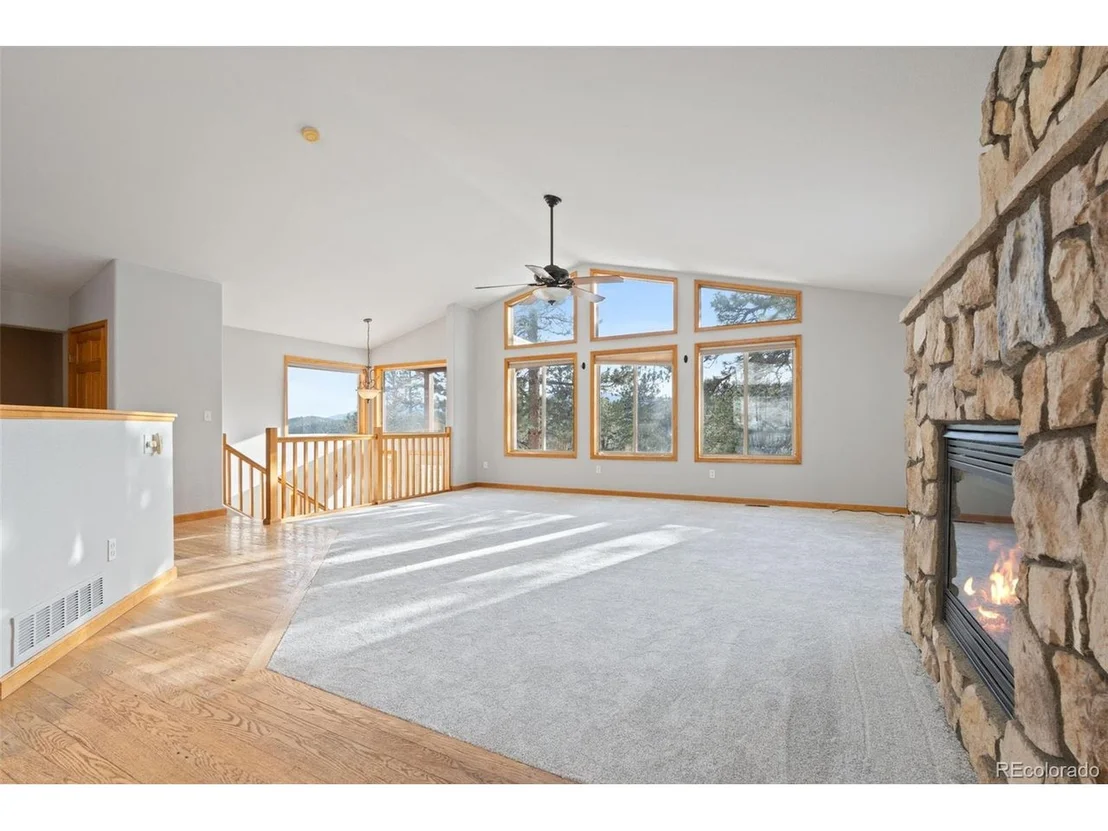 Photo of 377 Deer Trail Dr