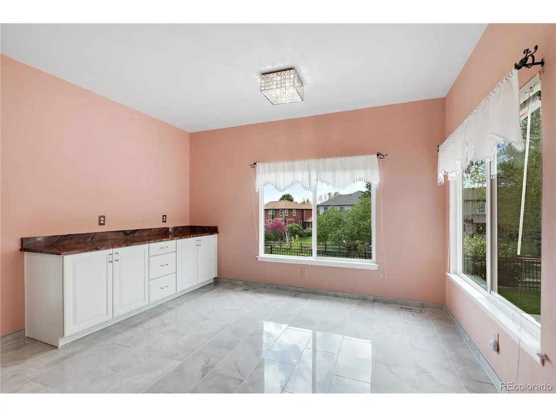 Photo of 21060 Saddleback Cir