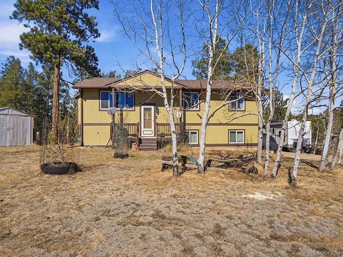 Photo of 399 Conifer Dr