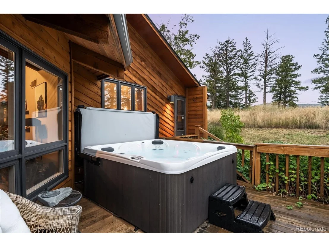 Photo of 394 Deer Trail Cir
