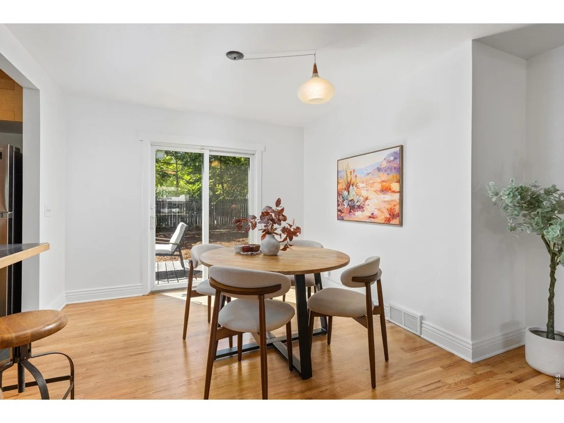 Photo of 2328 Walnut St