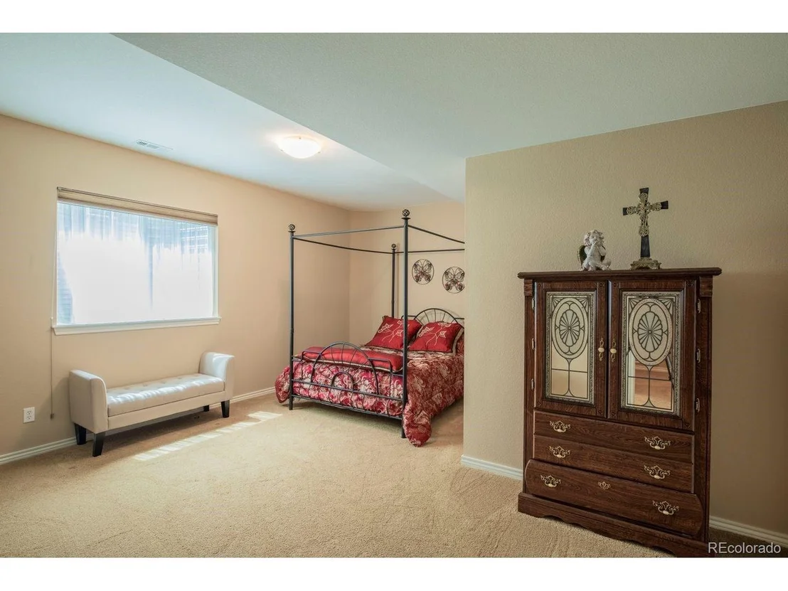 Photo of 2354 S Juniper Cir