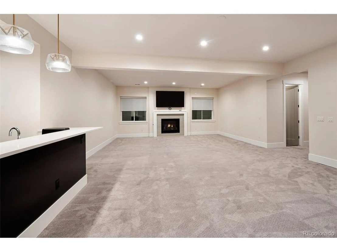 Photo of 20 Ivanhoe St
