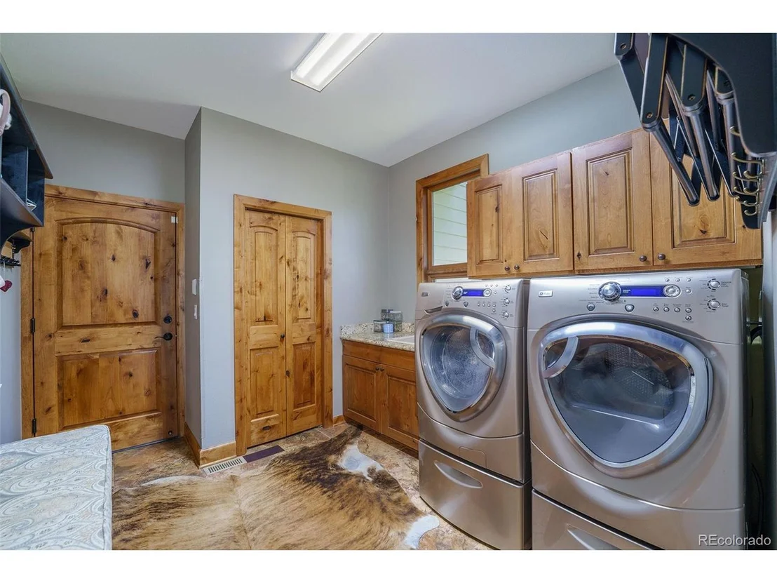 Photo of 2977 Keystone Dr