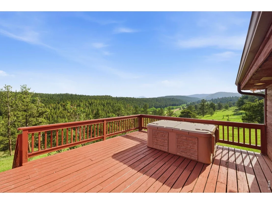 Photo of 8238 Sugarloaf Rd