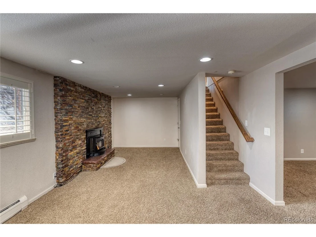 Photo of 2750 Heather Rd