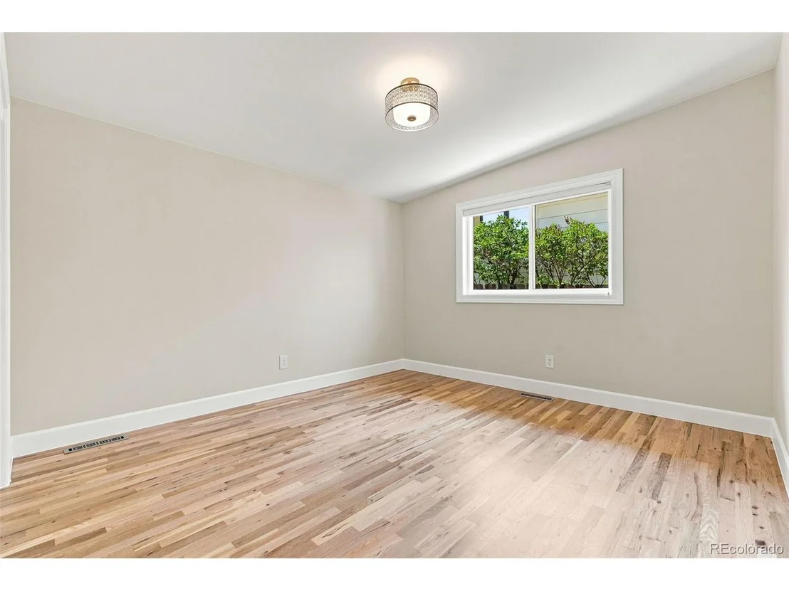 Photo of 792 Ithaca Dr