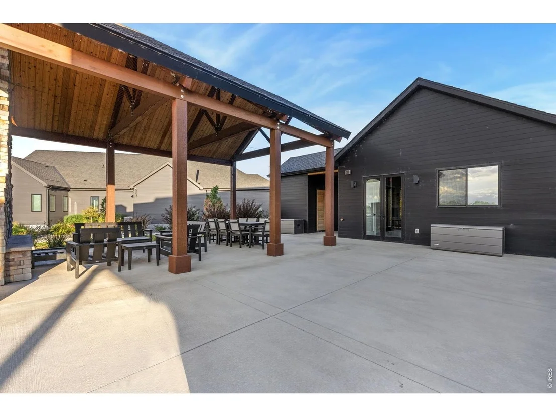 Photo of 1724 Barefoot Dr